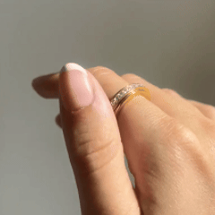 CRYSTAL ROTATING RING