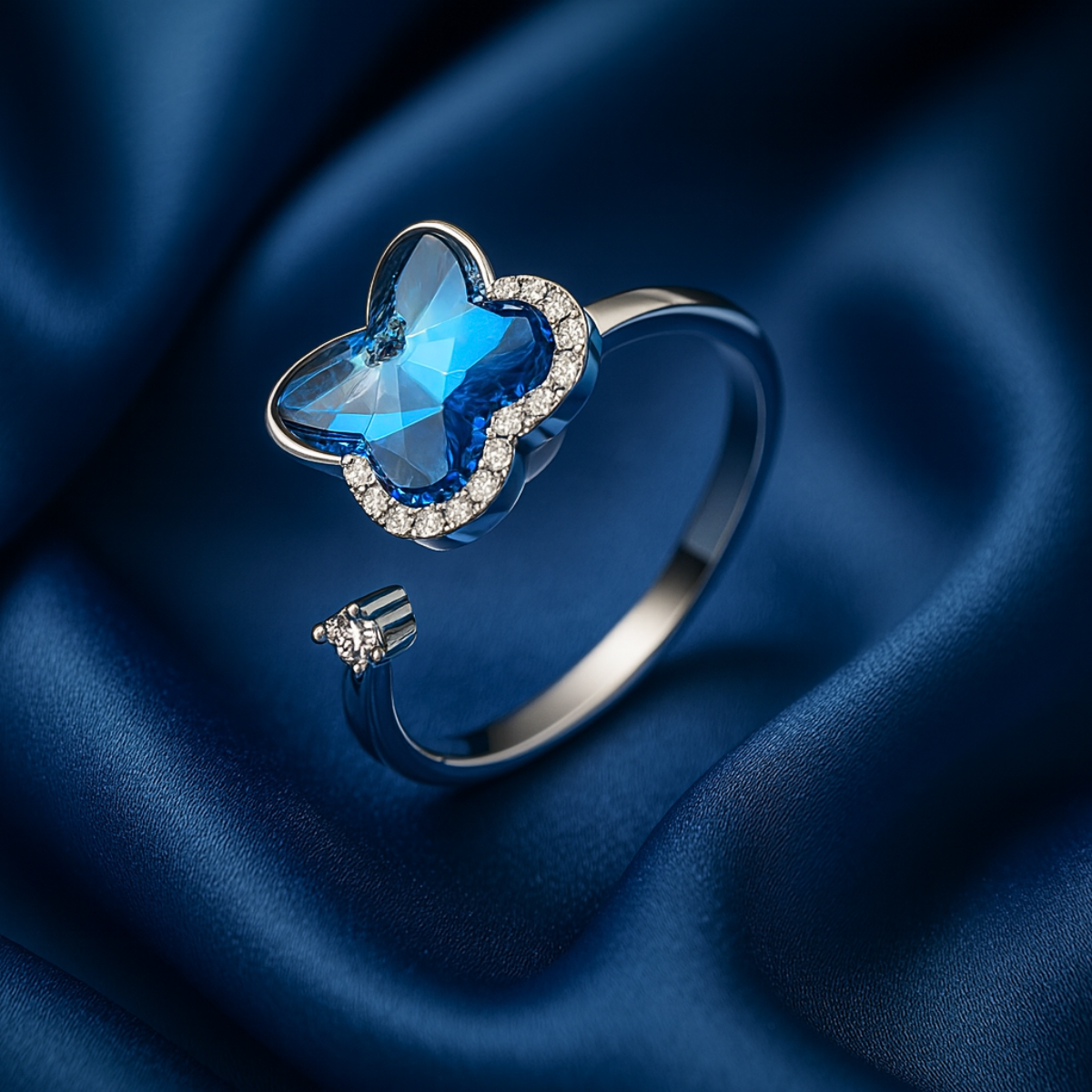 AURELIA SPINNER RING