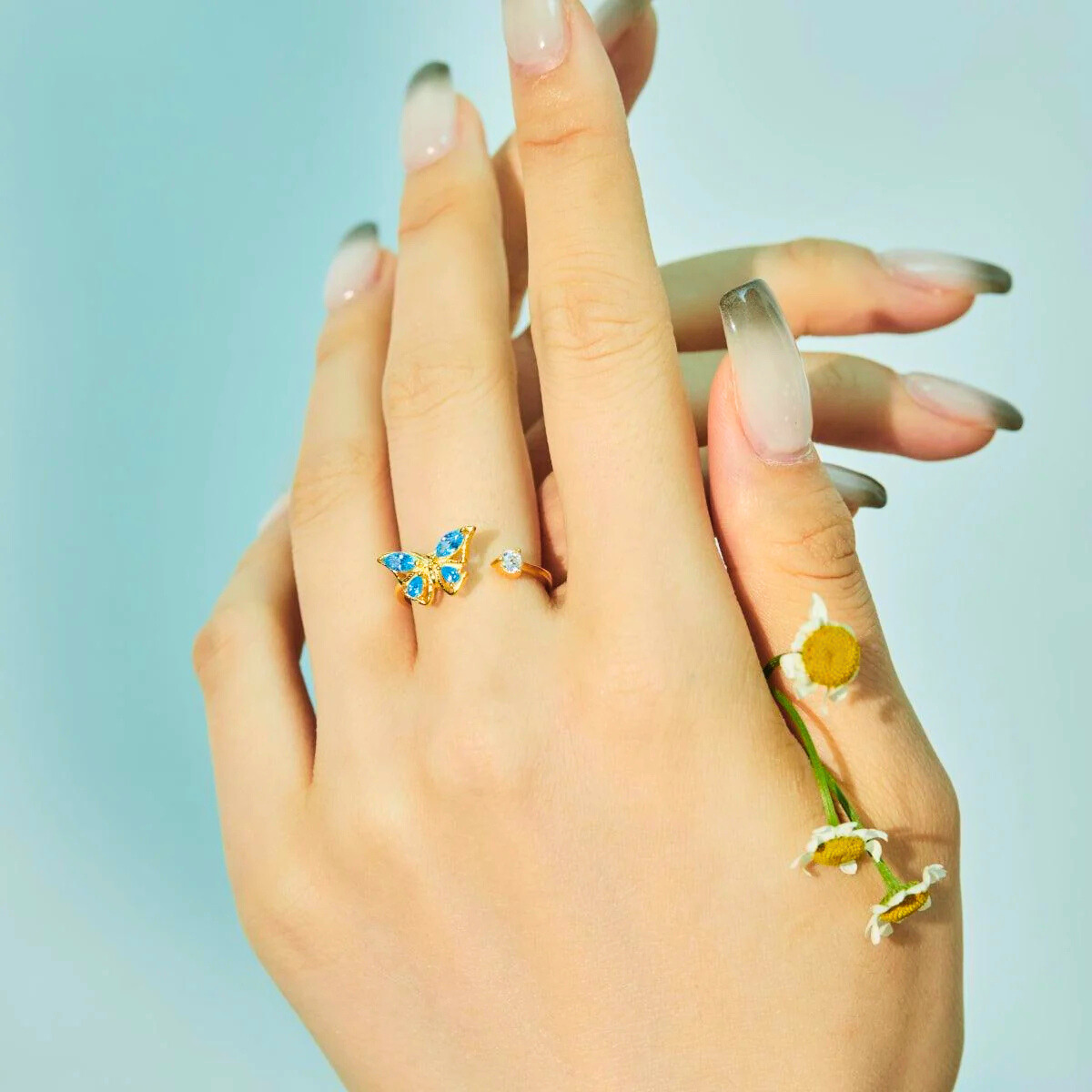 BUTTERFLY SPINNER RING