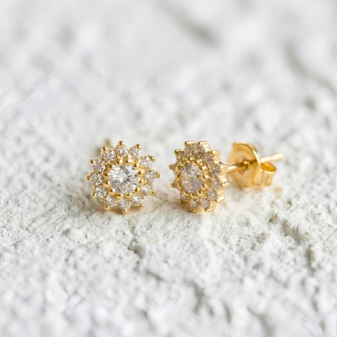 Daisy Stud Earrings