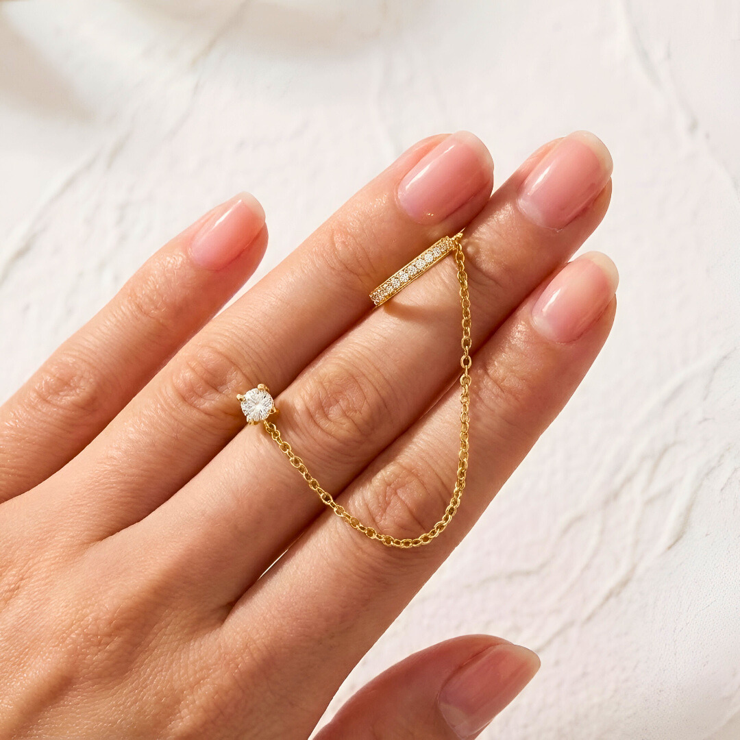 Ear Cuff with Chain and Light Point