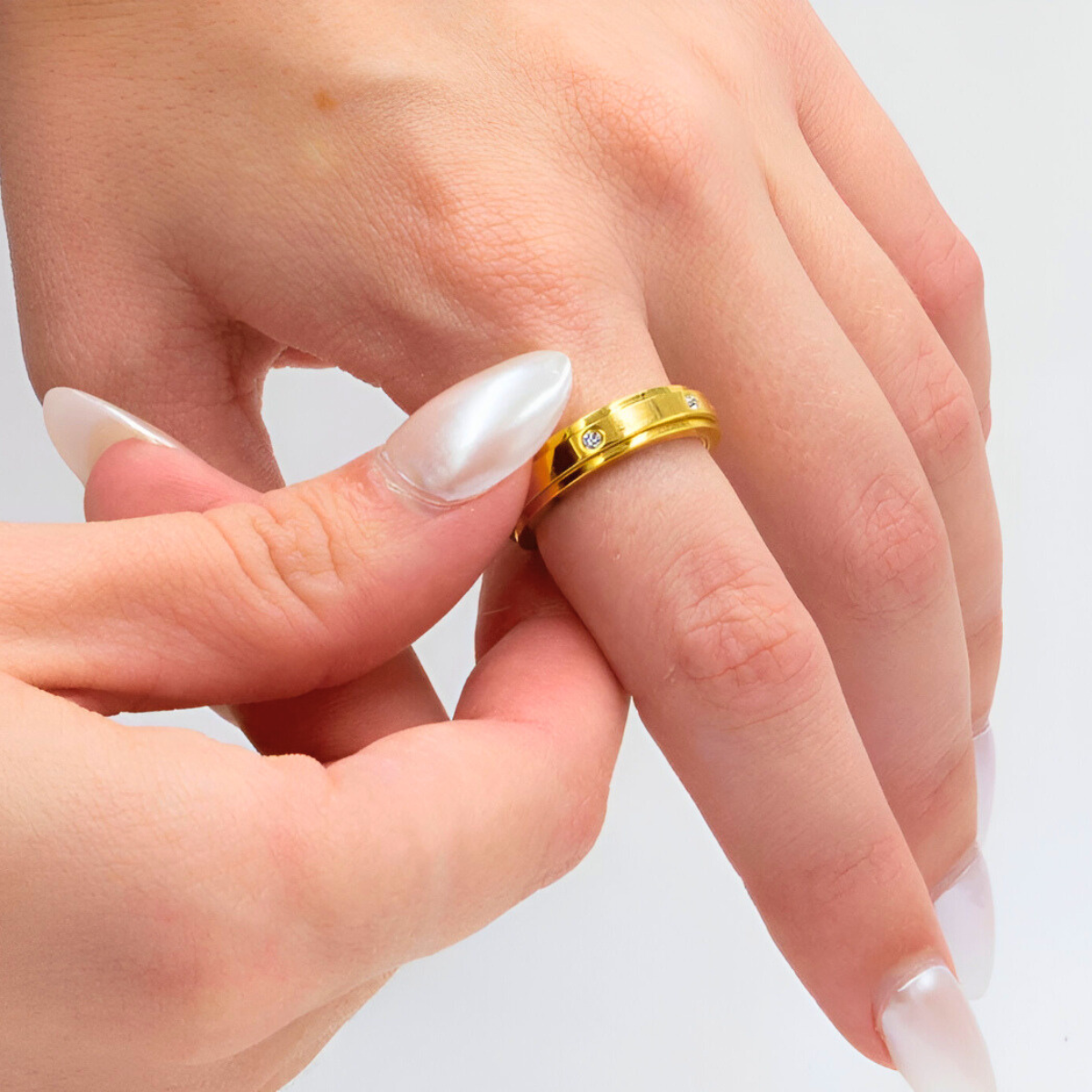 DIAMOND ROTATING RING